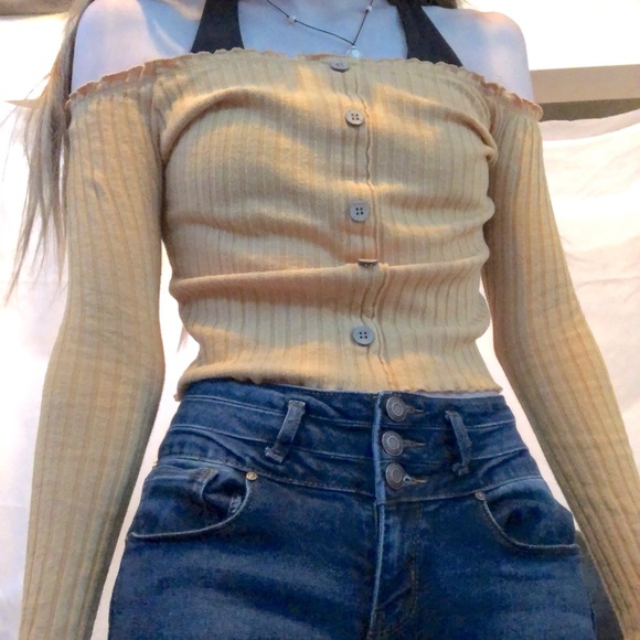 ✨yellow crop off the shoulder long sleeve✨ - Picture 3 of 3